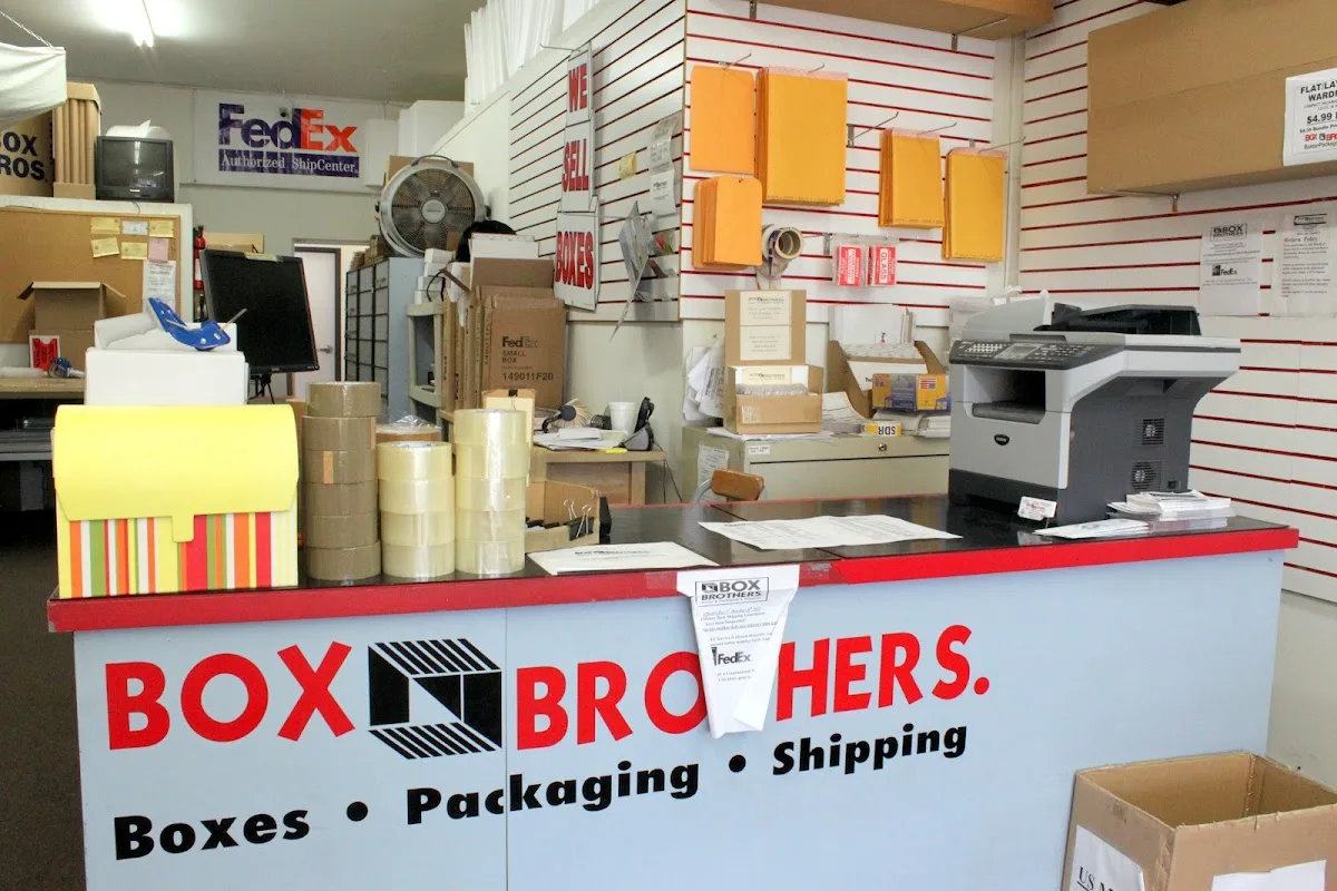 Goodman Packing & Shipping, Atwater — exterior