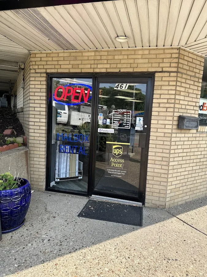 Hometown Mail Center — exterior