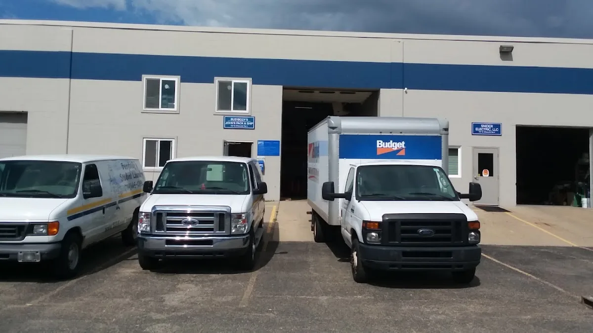 John's Pack & Ship — exterior