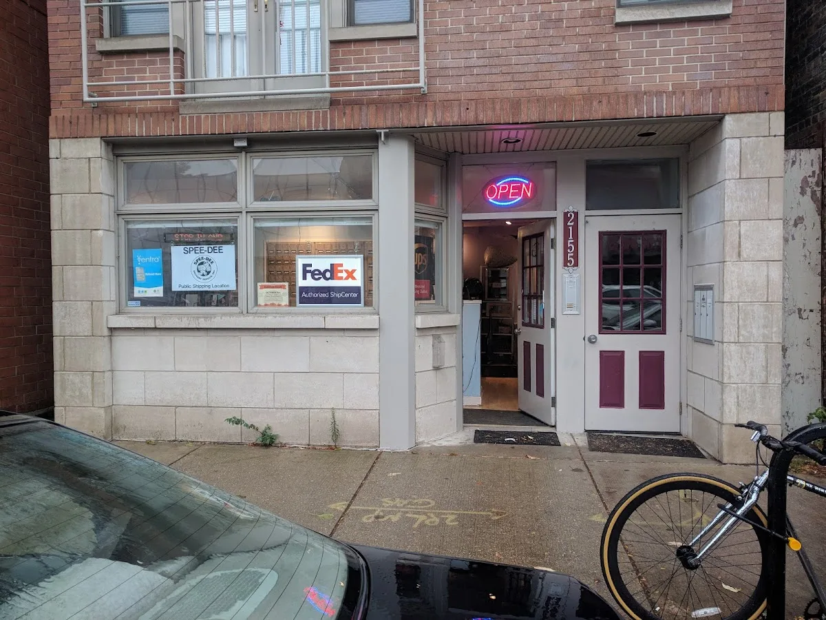 My Mail Center Roscoe Village — exterior