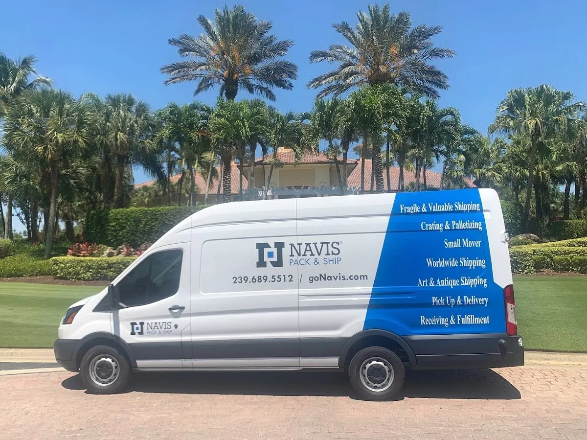 Navis Pack & Ship — exterior
