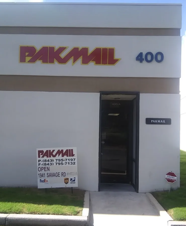 Pak Mail — exterior
