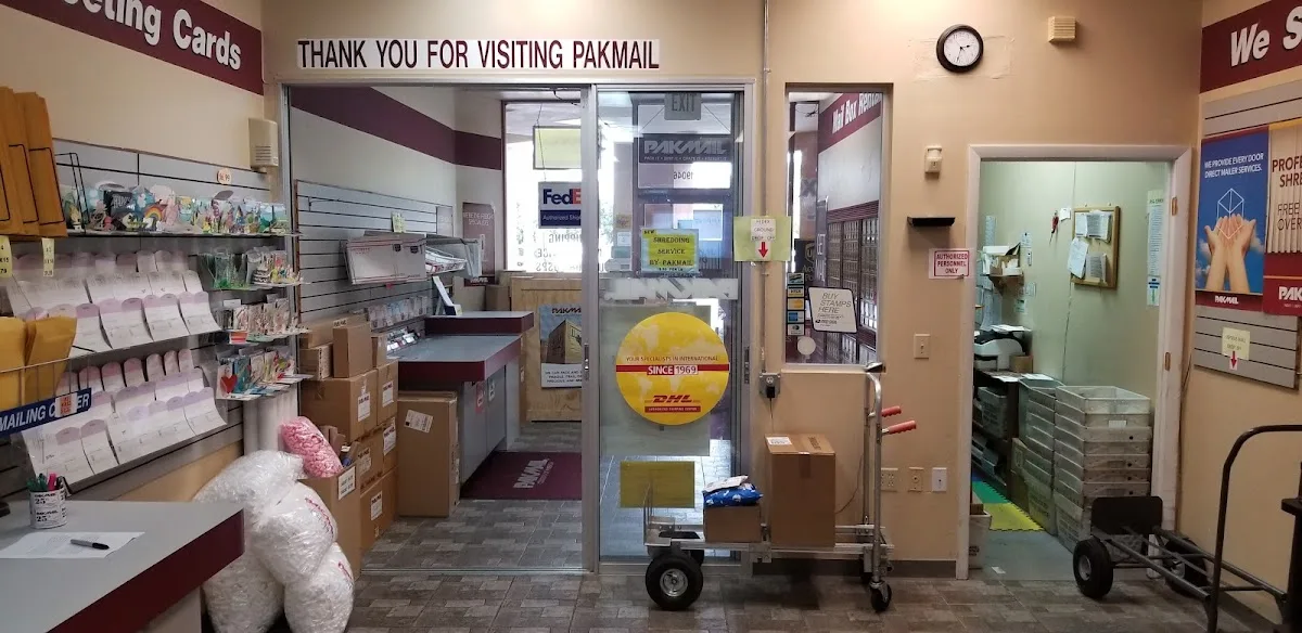 Pak Mail — view 1