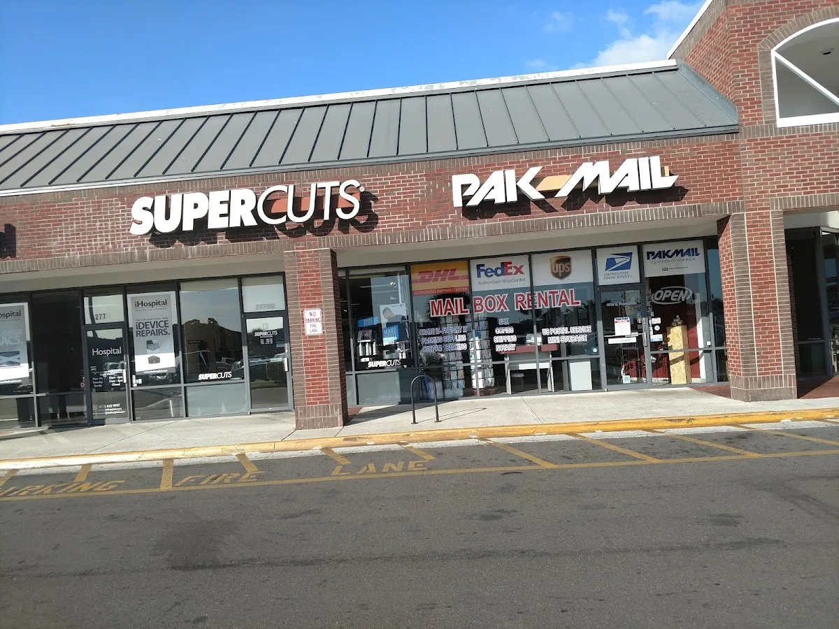 Pak Mail — exterior