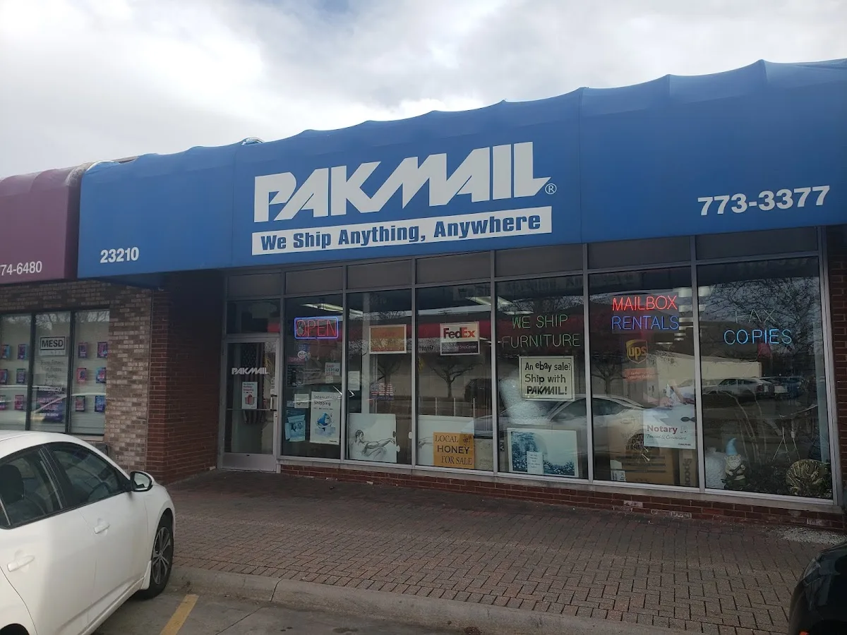 Pak Mail — view 1
