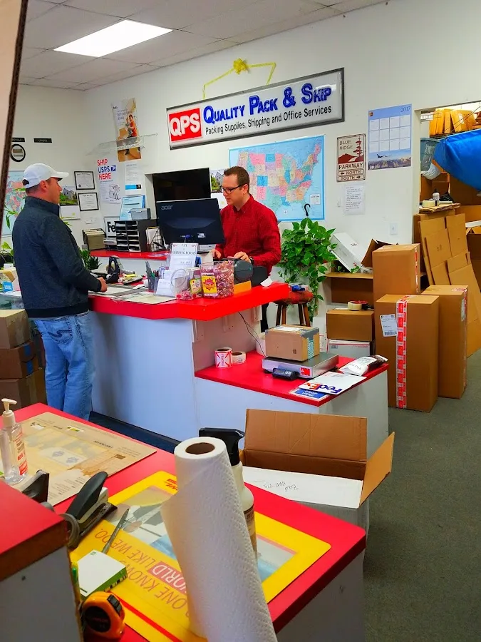 Quality Pack & Ship — exterior