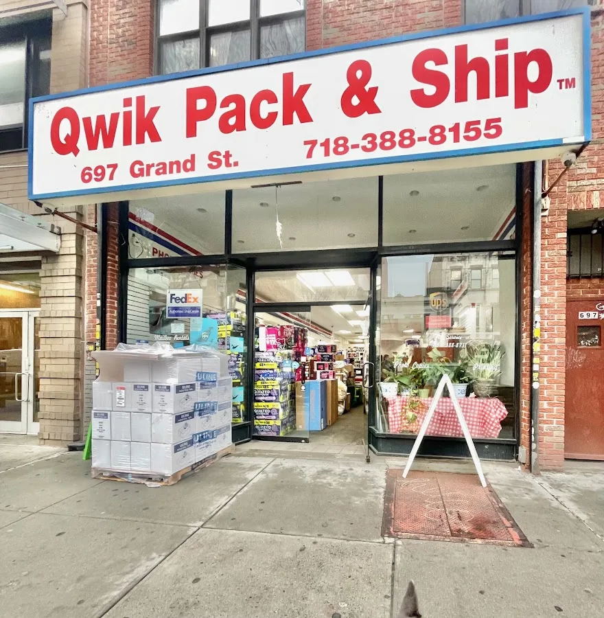 Qwik Pack and Ship — exterior