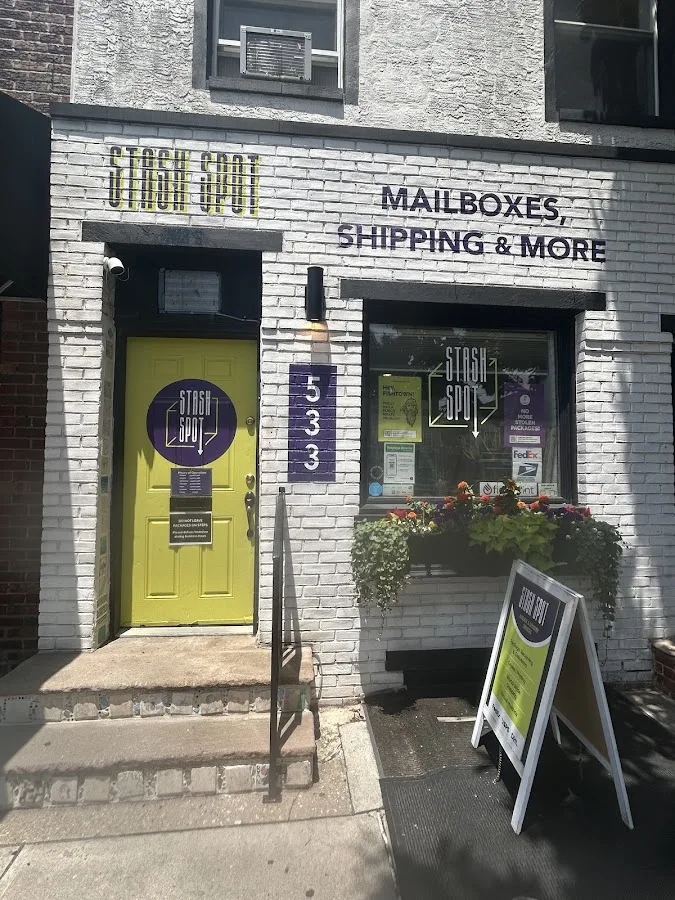 Stash Spot Mailbox Services-Fishtown — exterior